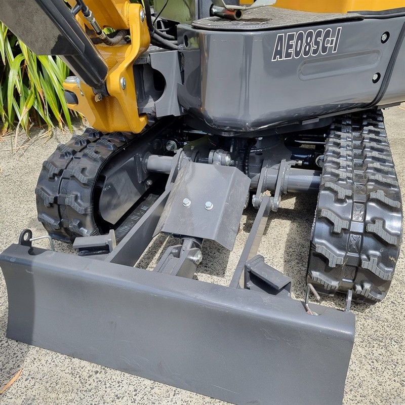 AE08SC-I 0.8 Tonne Excavators image 10