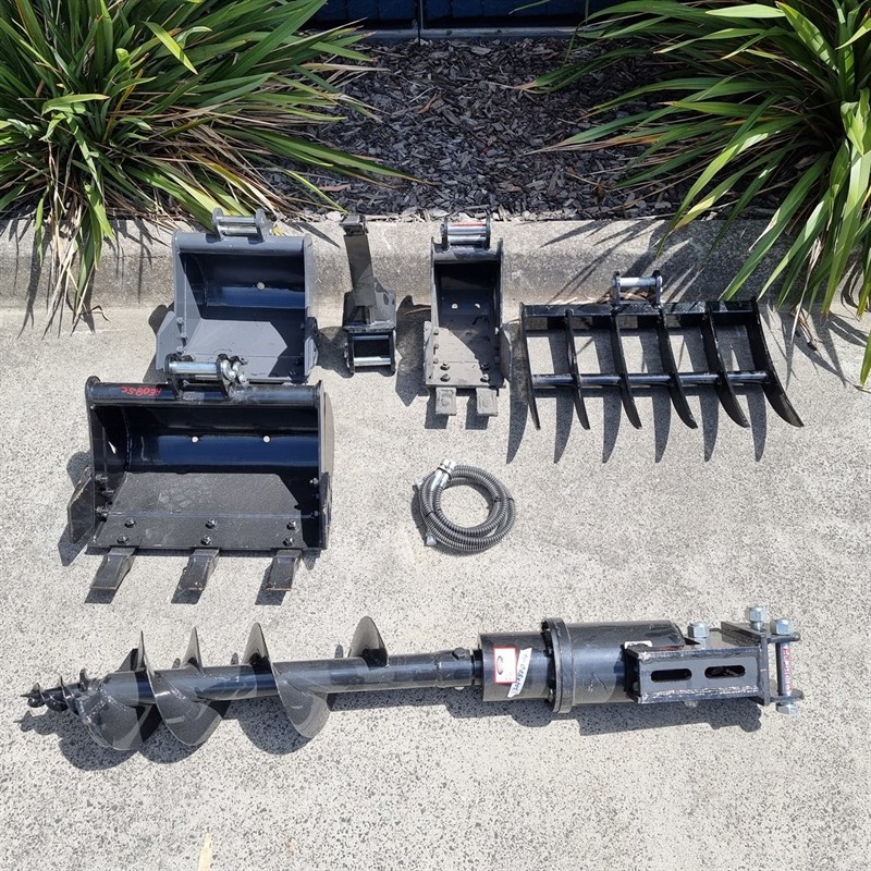 AE08SC-I 0.8 Tonne Excavators image 12