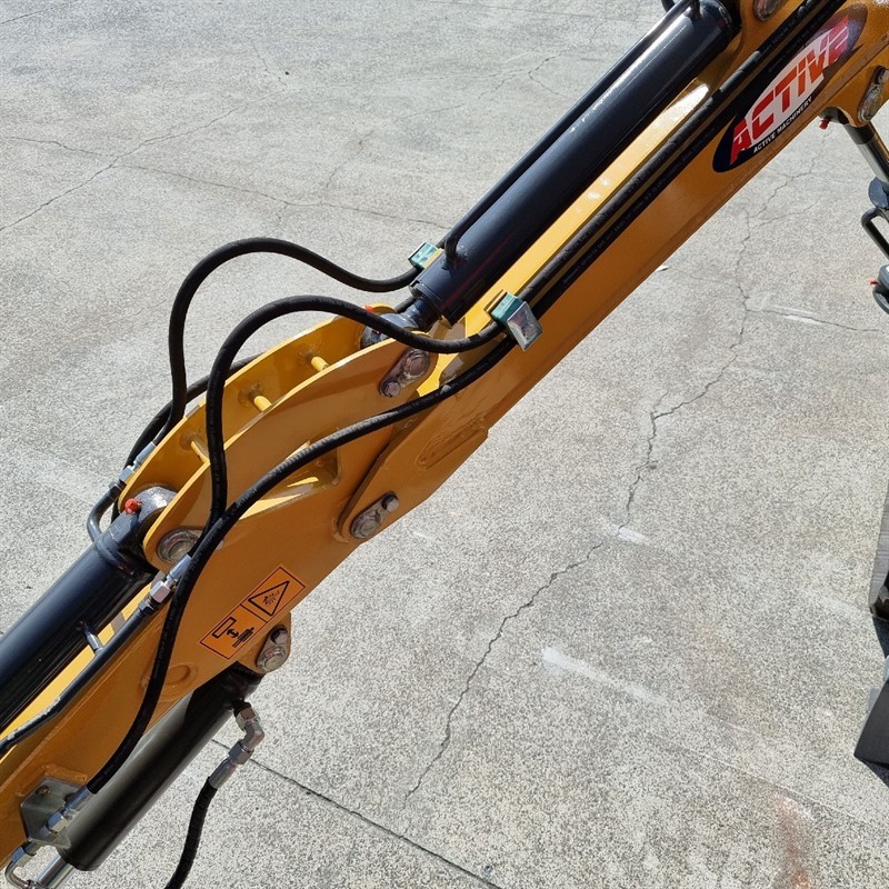 AE12SC-I 1.1 Tonne Excavators image 16