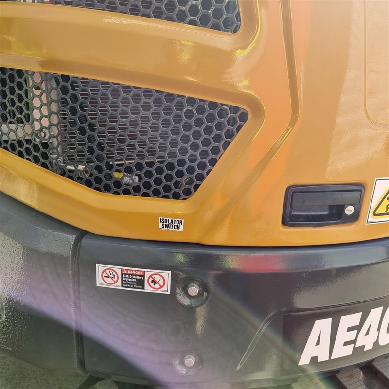 AE12UE-I 1.2 Tonne Excavators image 13