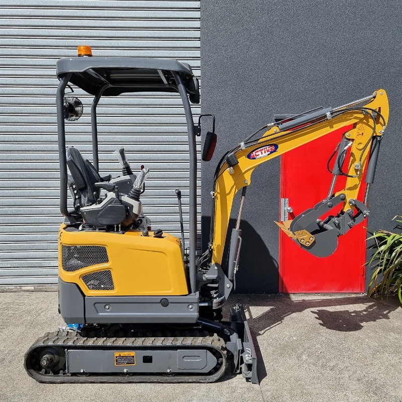 AE15UE-I 1.49 Tonne Excavators image 2