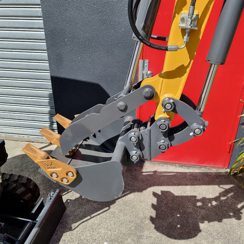 AE15UE-I 1.49 Tonne Excavators image 7