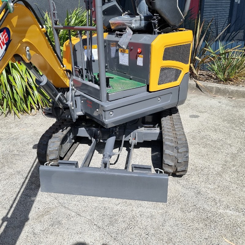 AE15UE-I 1.49 Tonne Excavators image 19