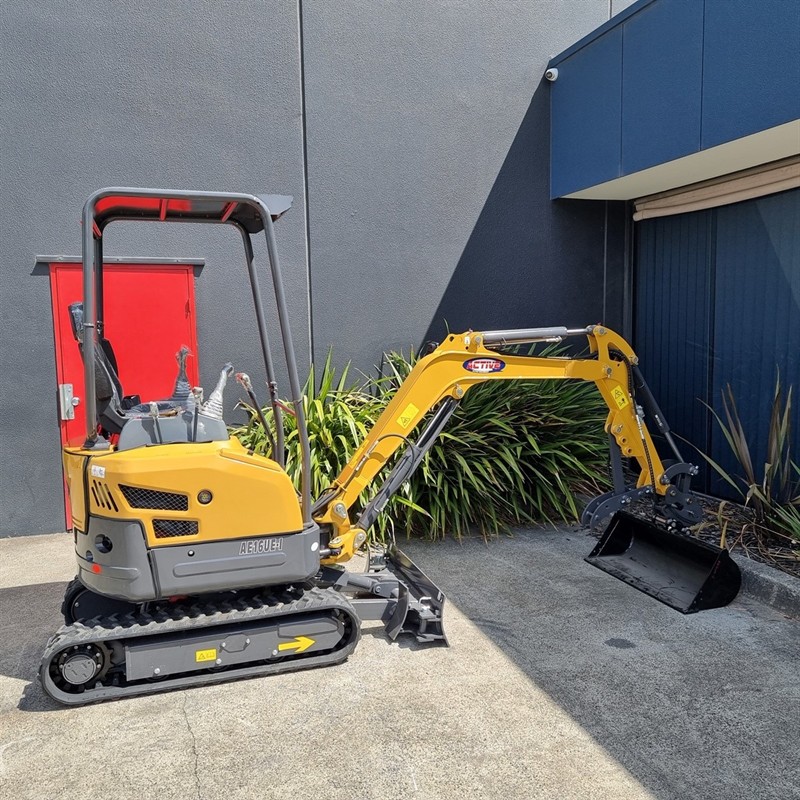 AE16UE-I 1.55 Tonne Excavators image 2