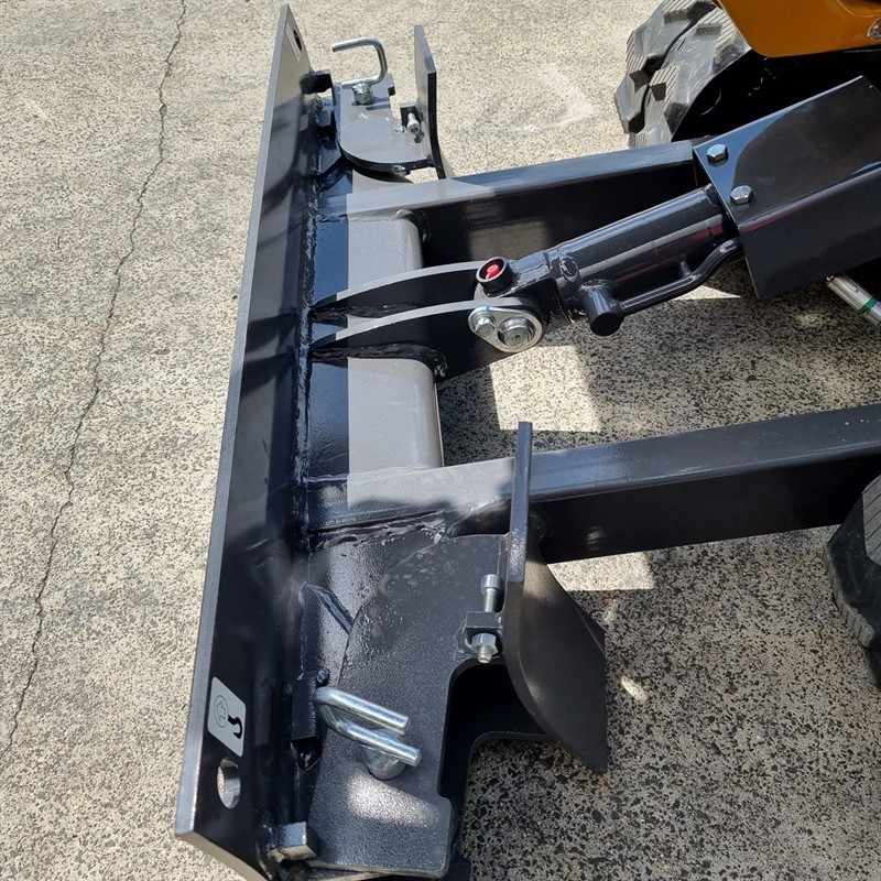 AE16UE-I 1.55 Tonne Excavators image 10