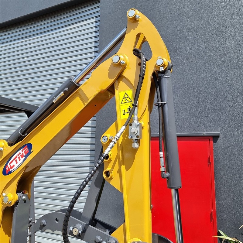 AE16UE-I 1.55 Tonne Excavators image 13