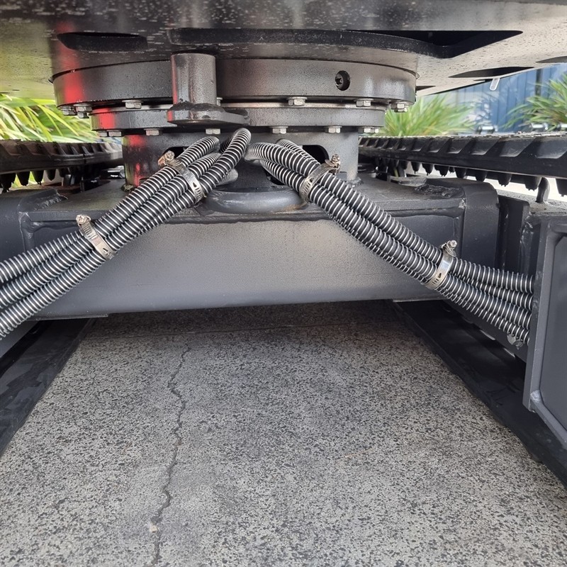 AE16UE-I 1.55 Tonne Excavators image 31