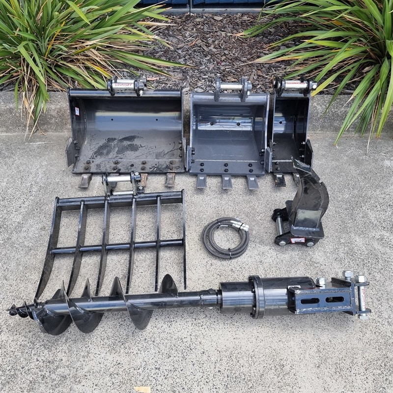 AE16UE-I 1.55 Tonne Excavators image 46