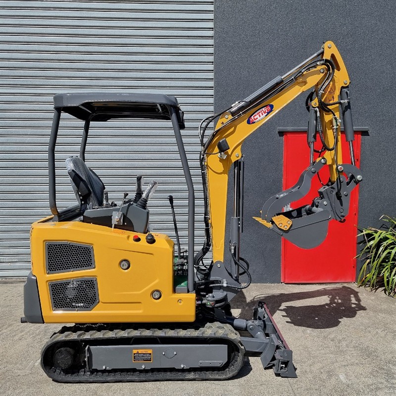 AE18SE-I 1.89 Tonne Excavators image 2