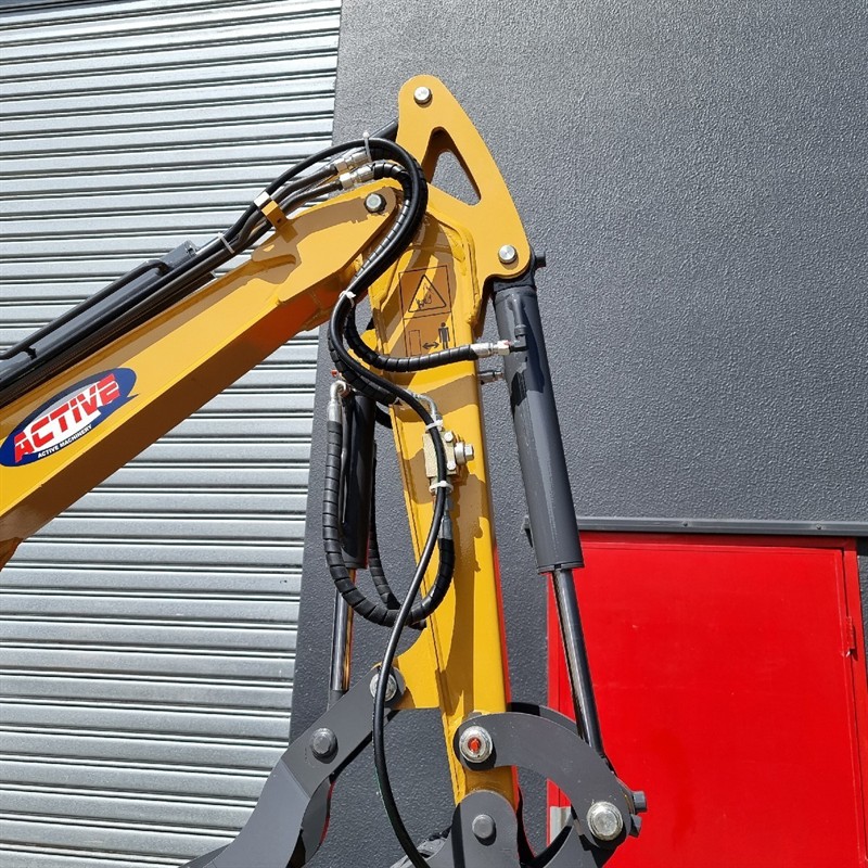 AE18SE-I 1.89 Tonne Excavators image 10