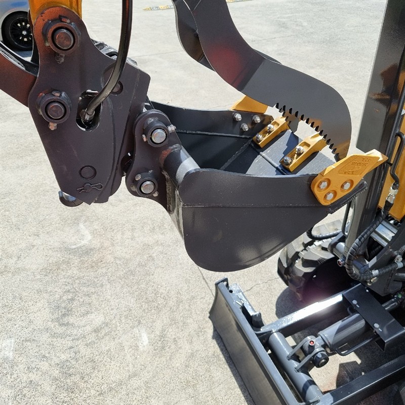 AE18SE-I 1.89 Tonne Excavators image 13