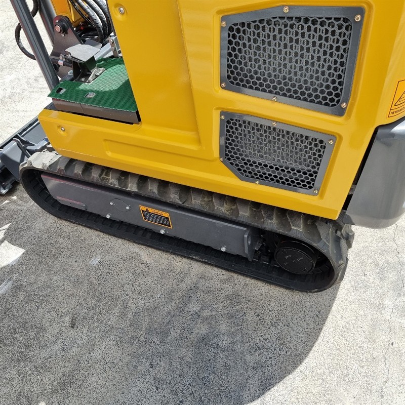 AE18SE-I 1.89 Tonne Excavators image 16