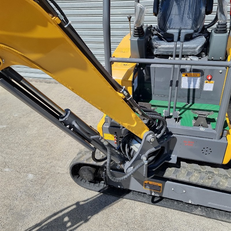 AE18SE-I 1.89 Tonne Excavators image 27