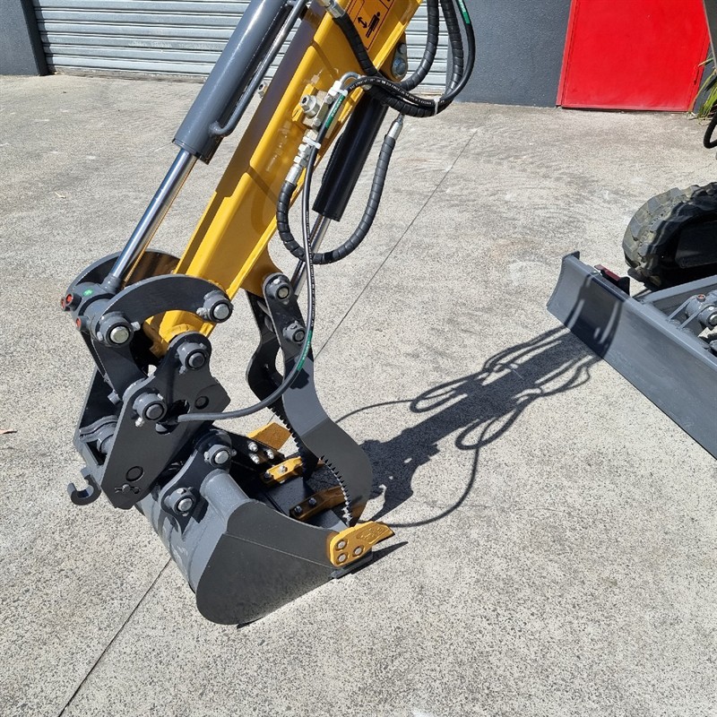 AE18SE-I 1.89 Tonne Excavators image 41