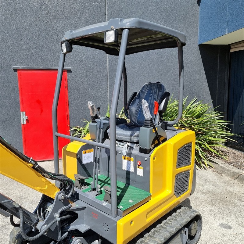 AE18SE-I 1.89 Tonne Excavators image 46