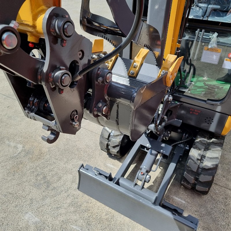 AE18SE-II 1.98 Tonne Excavators image 11