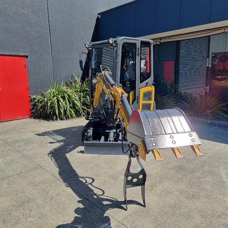 AE18SE-II 1.98 Tonne Excavators image 32