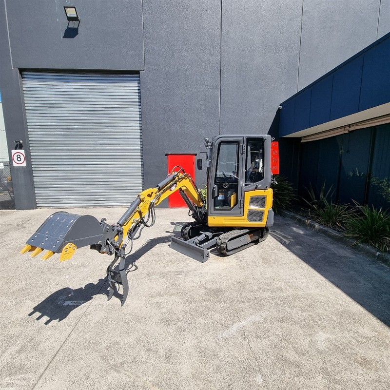 AE18SE-II 1.98 Tonne Excavators image 33