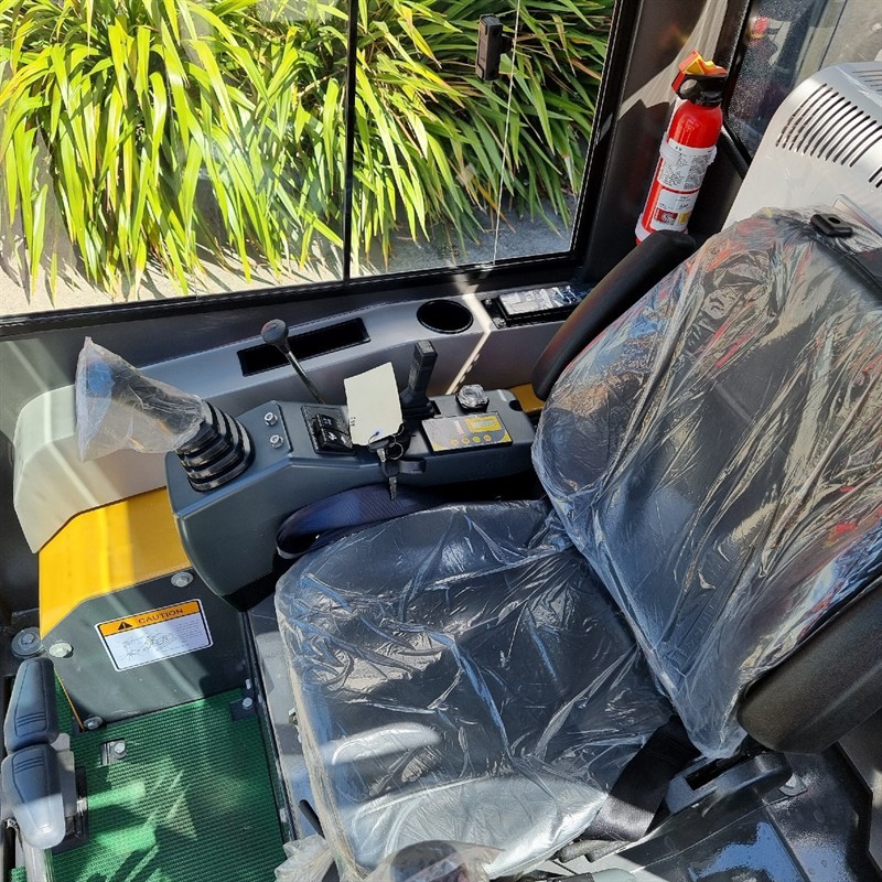 AE18SE-II 1.98 Tonne Excavators image 34