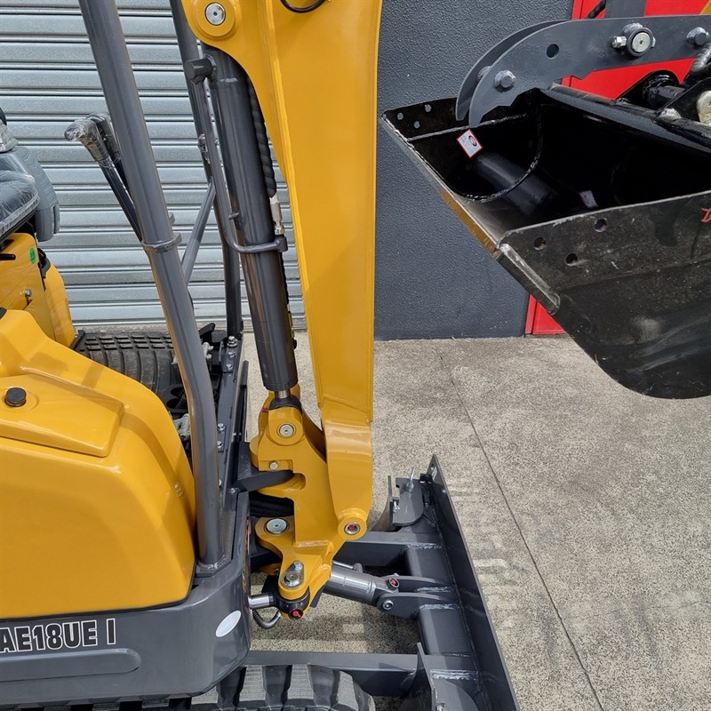 AE18UE-I 1.80 Tonne Excavators image 7