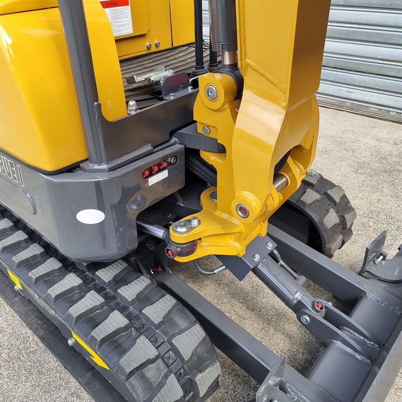 AE18UE-I 1.80 Tonne Excavators image 25