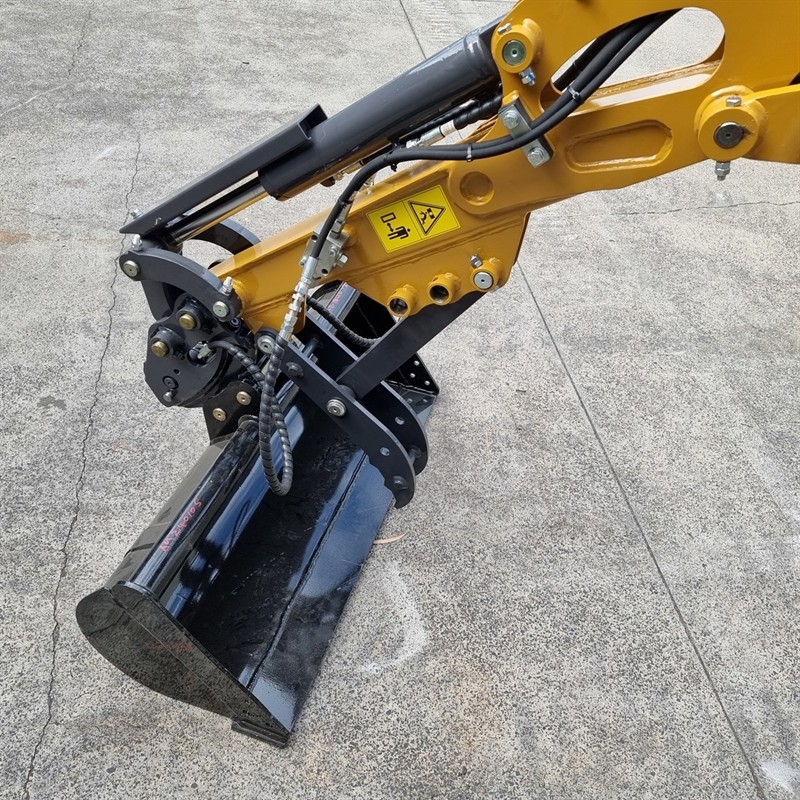AE18UE-I 1.80 Tonne Excavators image 39