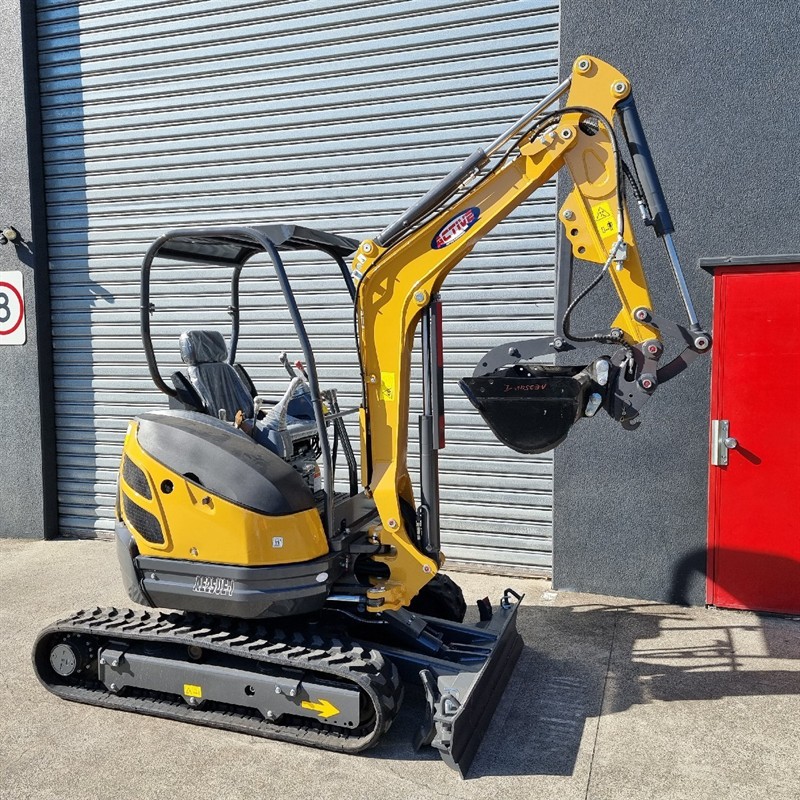 AE25UE-I 2.34 Tonne Excavators image 3
