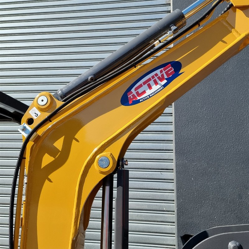 AE25UE-I 2.34 Tonne Excavators image 8