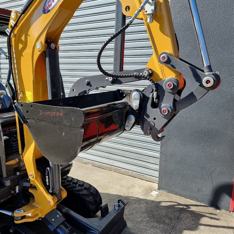 AE25UE-I 2.34 Tonne Excavators image 11