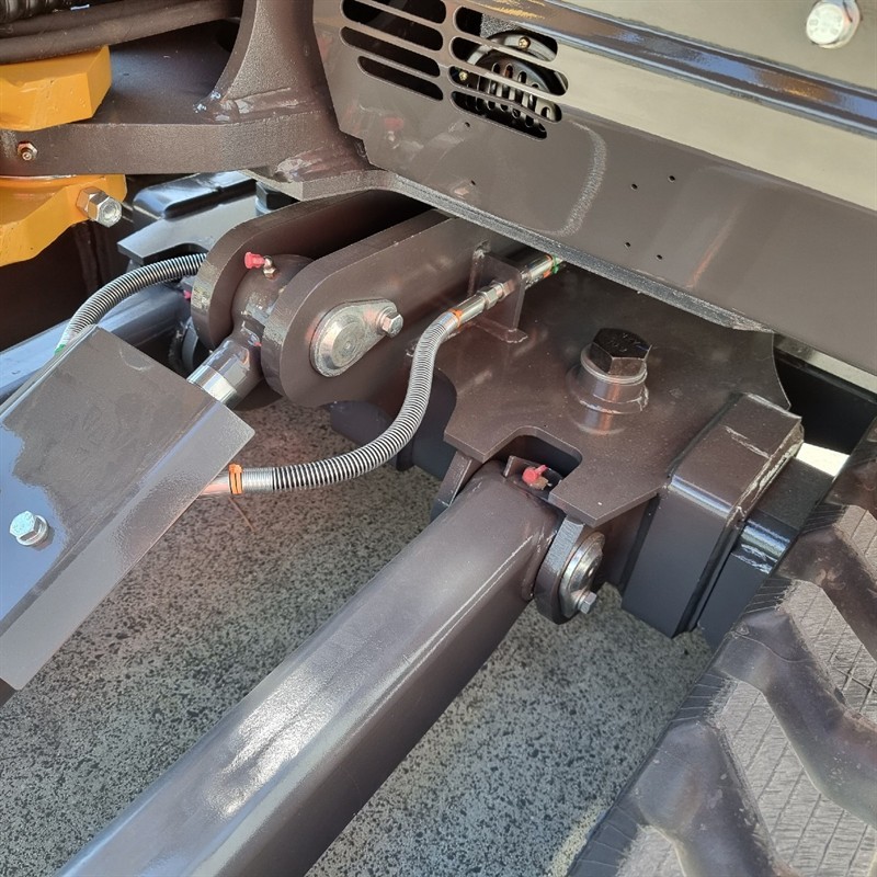 AE25UE-I 2.34 Tonne Excavators image 20