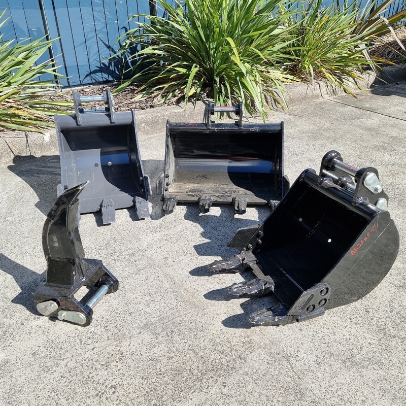 AE25UE-I 2.34 Tonne Excavators image 41