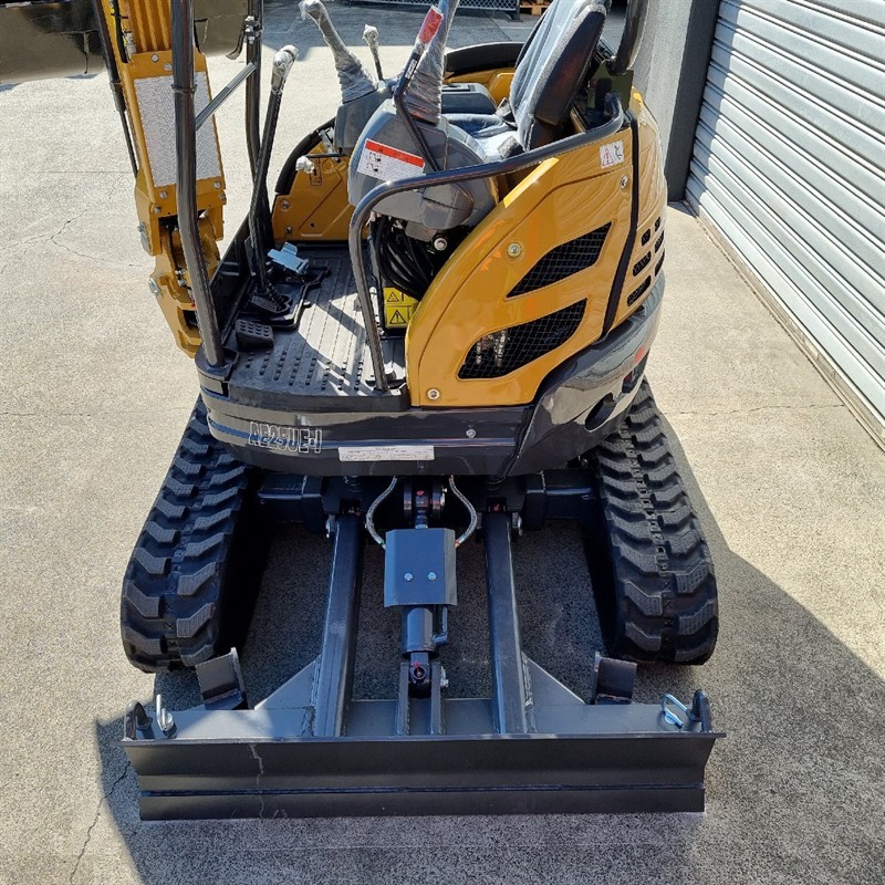 AE25UE-I 2.34 Tonne Excavators image 54