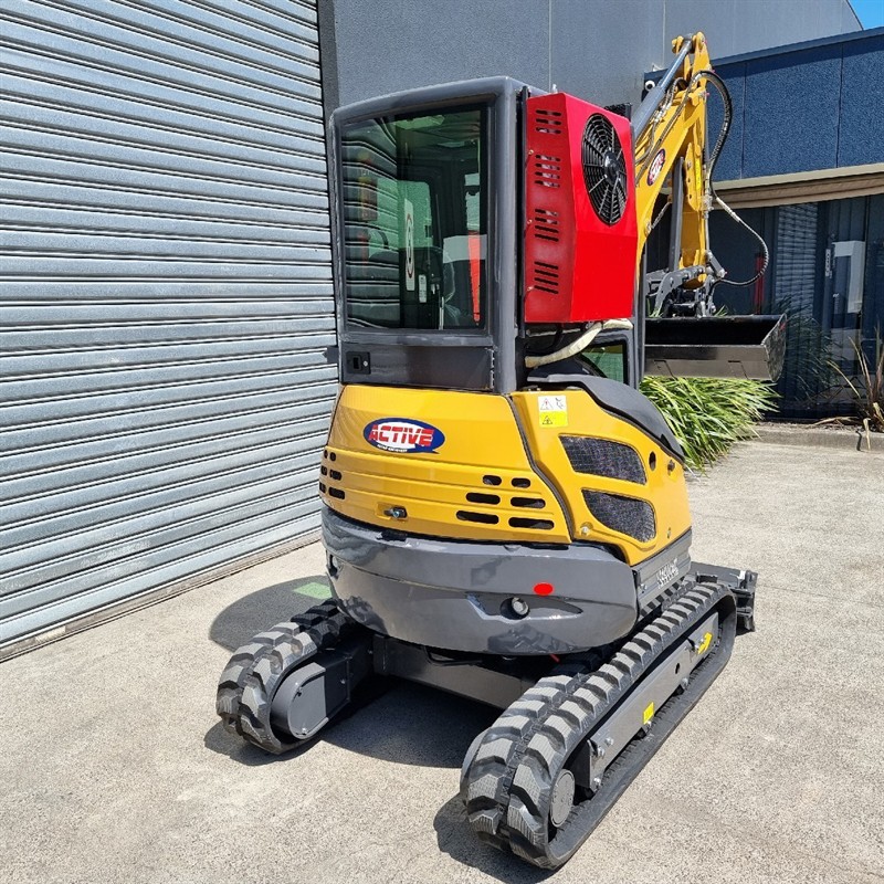 AE25UE-II 2.4 Tonne Excavators image 10