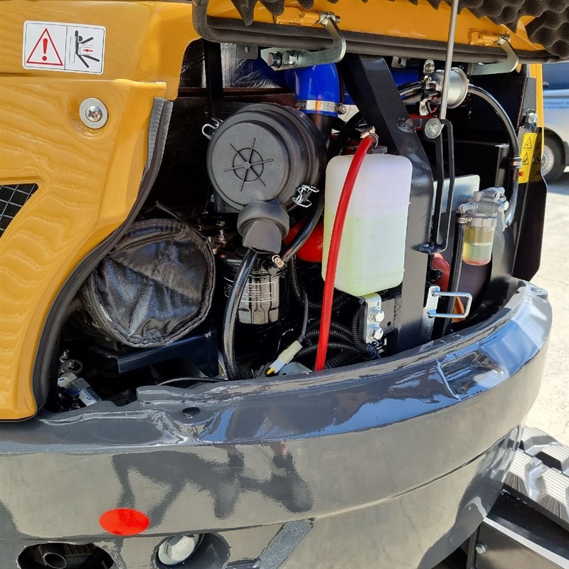 AE25UE-II 2.4 Tonne Excavators image 16