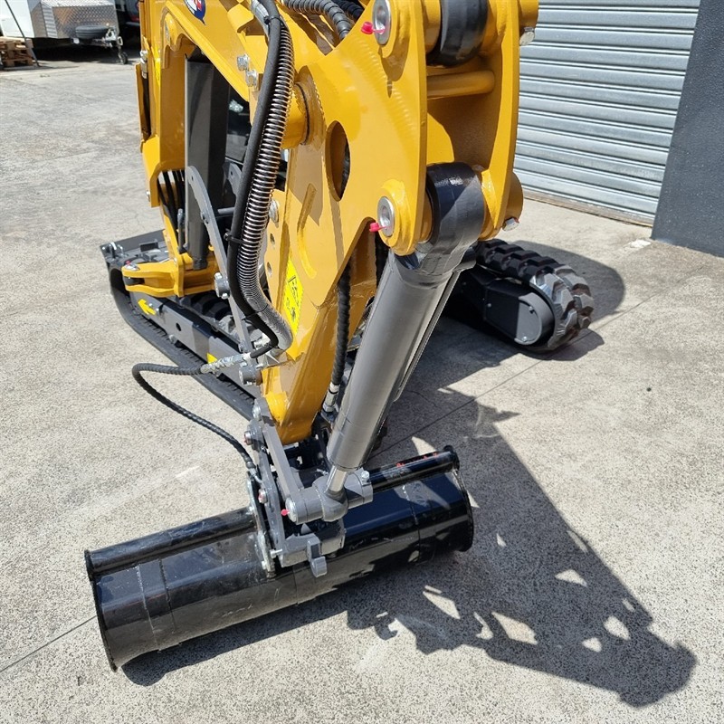AE25UE-II 2.4 Tonne Excavators image 33