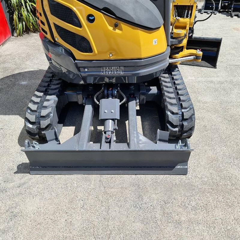 AE25UE-II 2.4 Tonne Excavators image 37