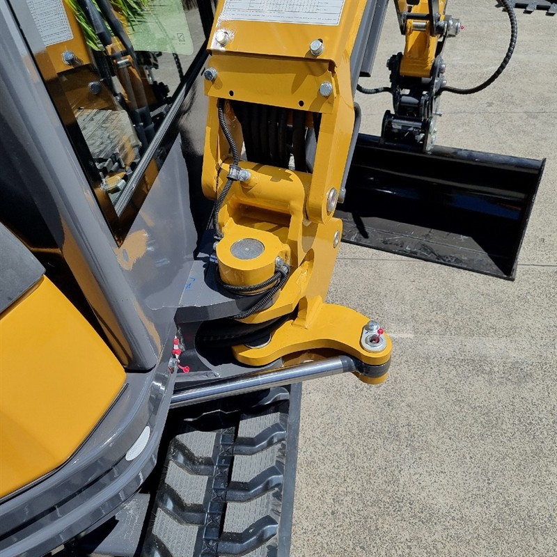 AE25UE-II 2.4 Tonne Excavators image 40