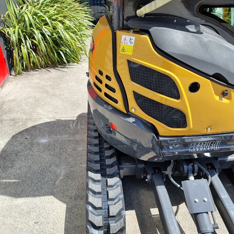 AE25UE-II 2.4 Tonne Excavators image 41