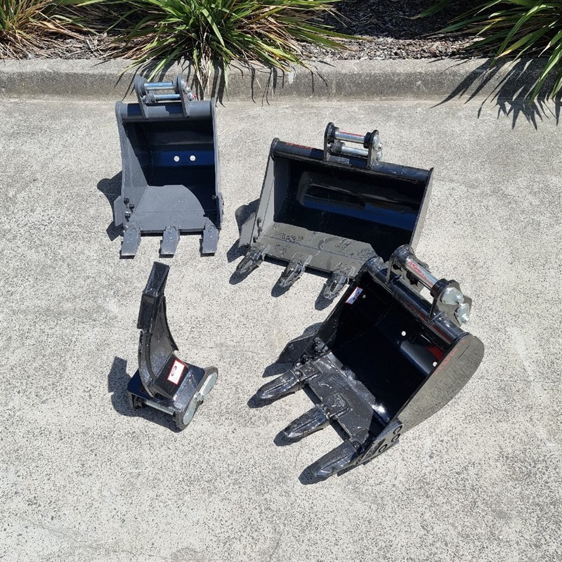 AE25UE-II 2.4 Tonne Excavators image 45