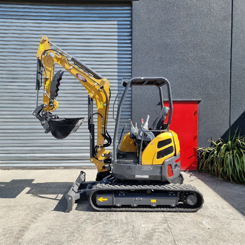 AE32UE-I 3.28 Tonne Excavators image 2