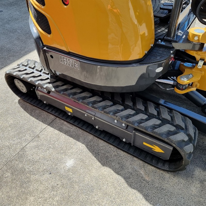 AE32UE-I 3.28 Tonne Excavators image 8