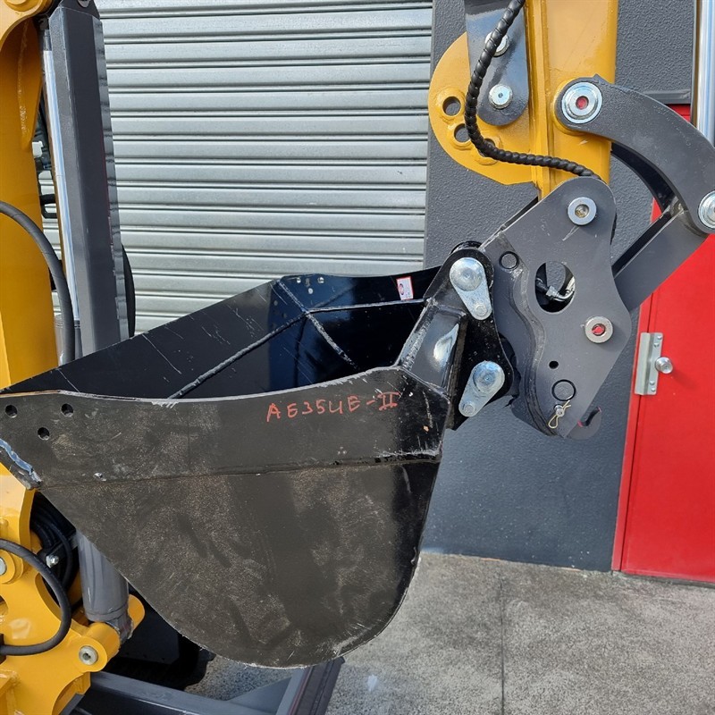 AE35UE-II 3.51 Tonne Excavators image 10