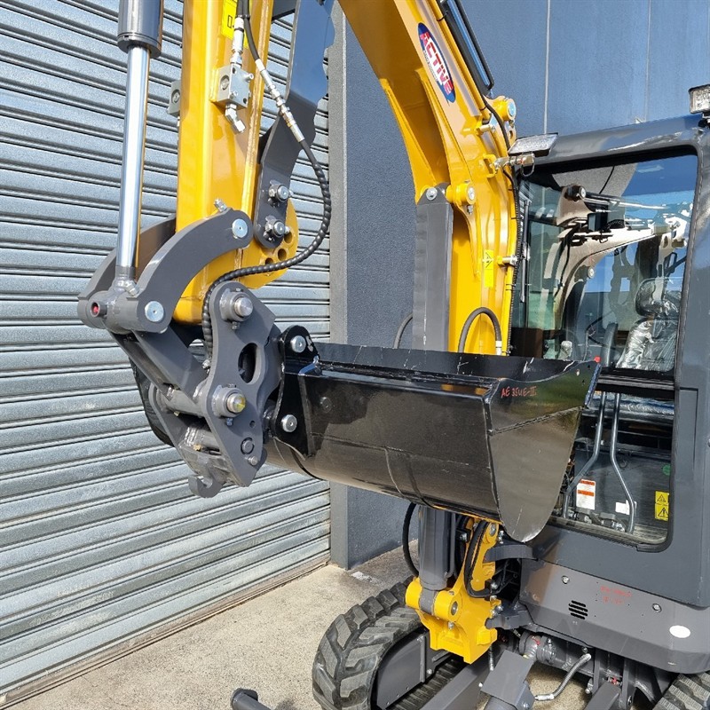 AE35UE-II 3.51 Tonne Excavators image 24
