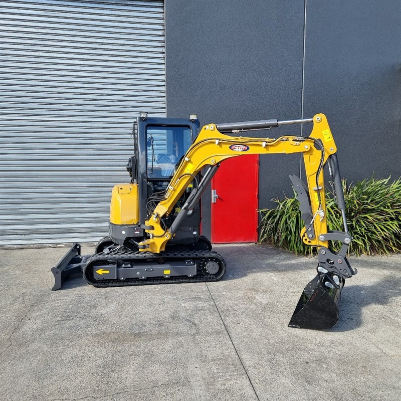 AE35UE-II 3.51 Tonne Excavators image 28