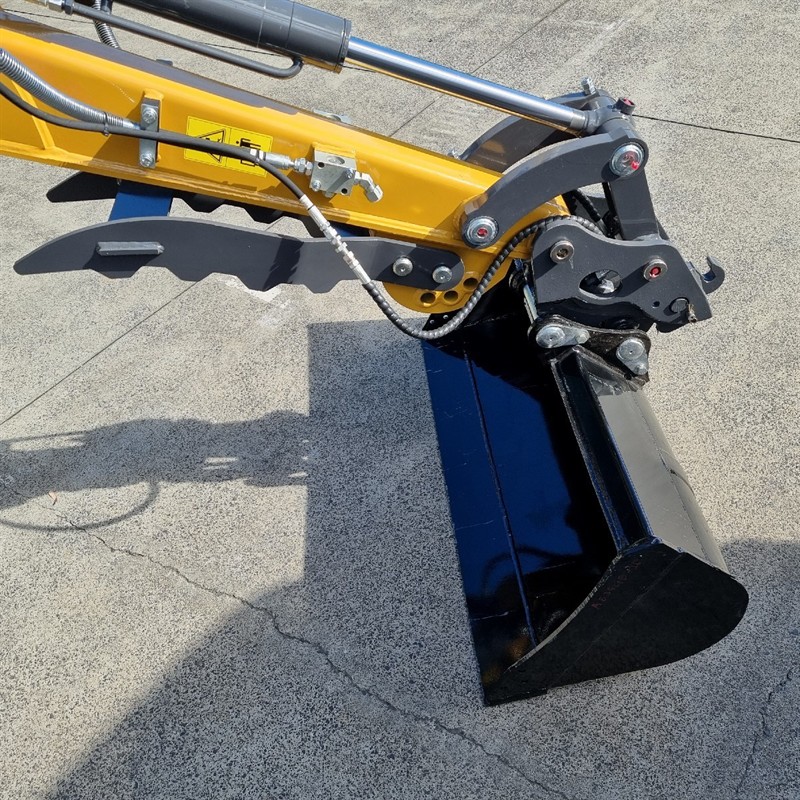 AE35UE-II 3.51 Tonne Excavators image 42