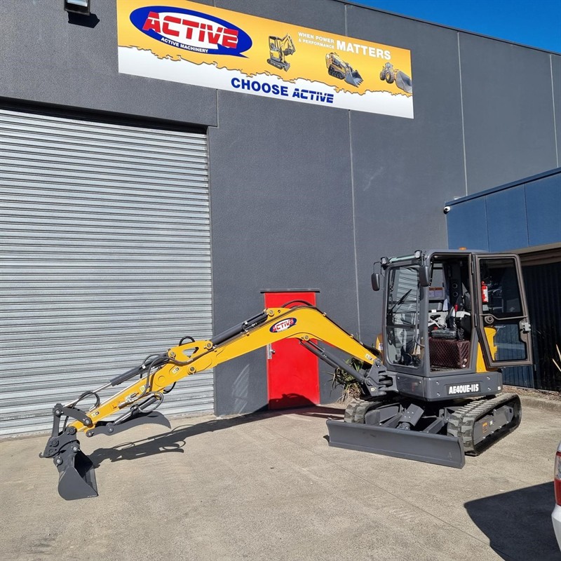 AE40UE-IIS 3.95 Tonne Excavators image 4