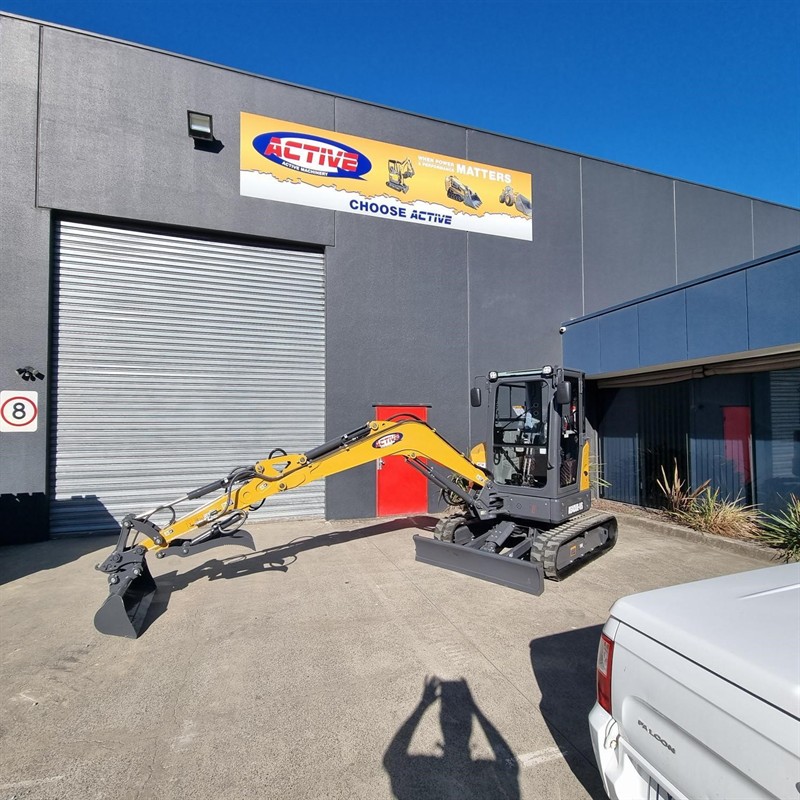 AE40UE-IIS 3.95 Tonne Excavators image 7