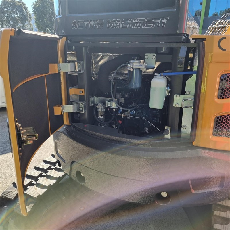 AE40UE-IIS 3.95 Tonne Excavators image 19