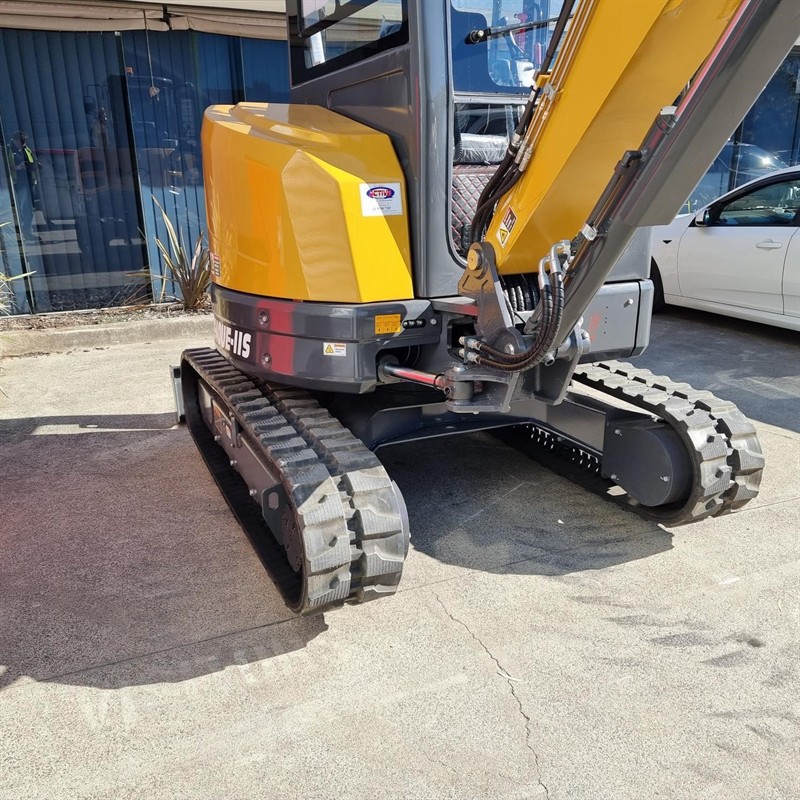 AE40UE-IIS 3.95 Tonne Excavators image 47