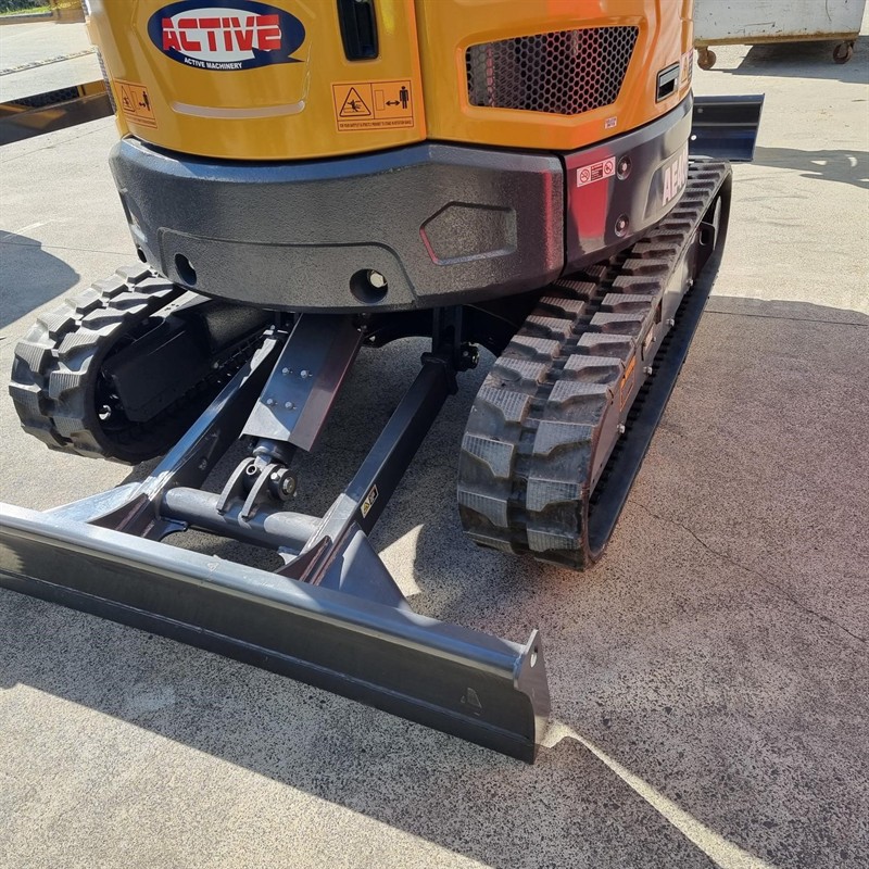 AE40UE-IIS 3.95 Tonne Excavators image 48